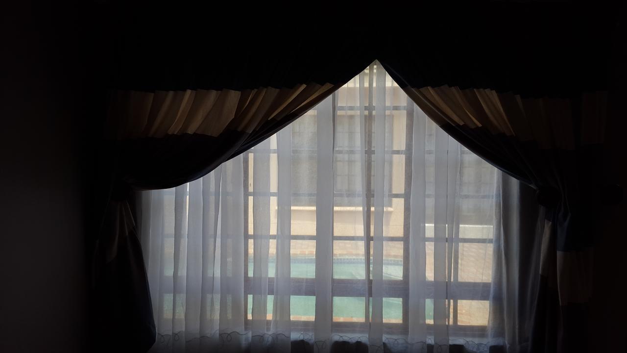 Tintech Bed & Breakfast Francistown Exteriör bild