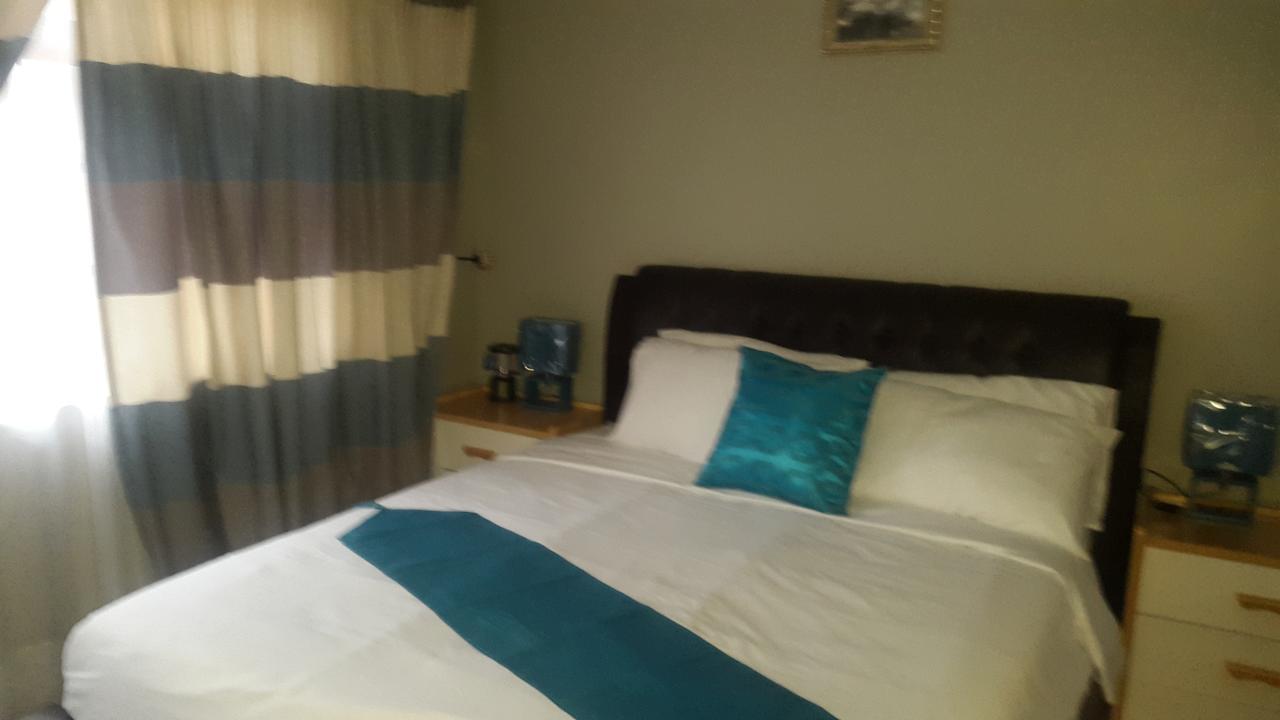 Tintech Bed & Breakfast Hotell Francistown Exteriör bild