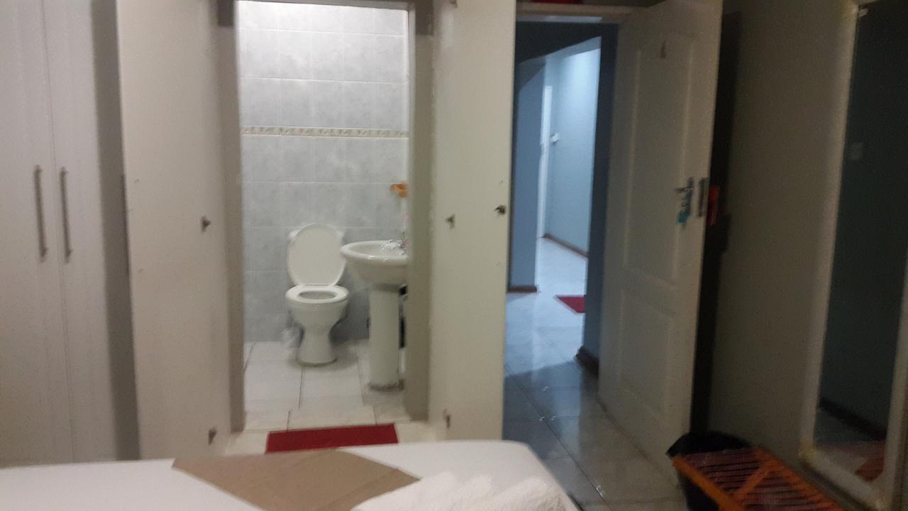Tintech Bed & Breakfast Francistown Exteriör bild