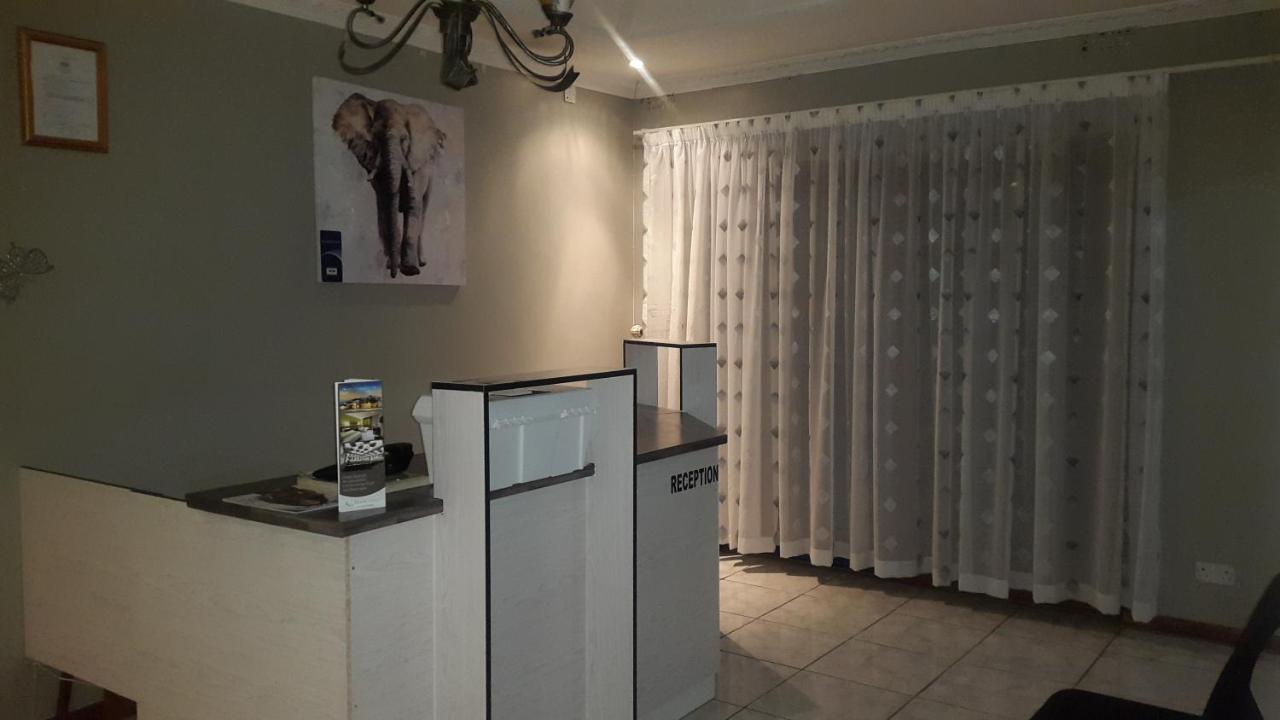 Tintech Bed & Breakfast Hotell Francistown Exteriör bild